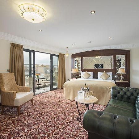 The George Street Hotel Oxford Exteriör bild A suite at the hotel