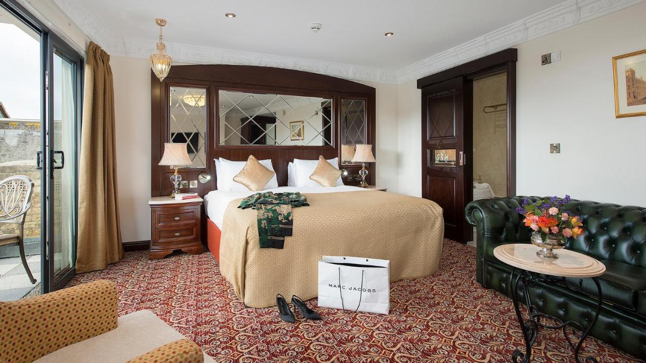 The George Street Hotel Oxford Exteriör bild A suite at the hotel