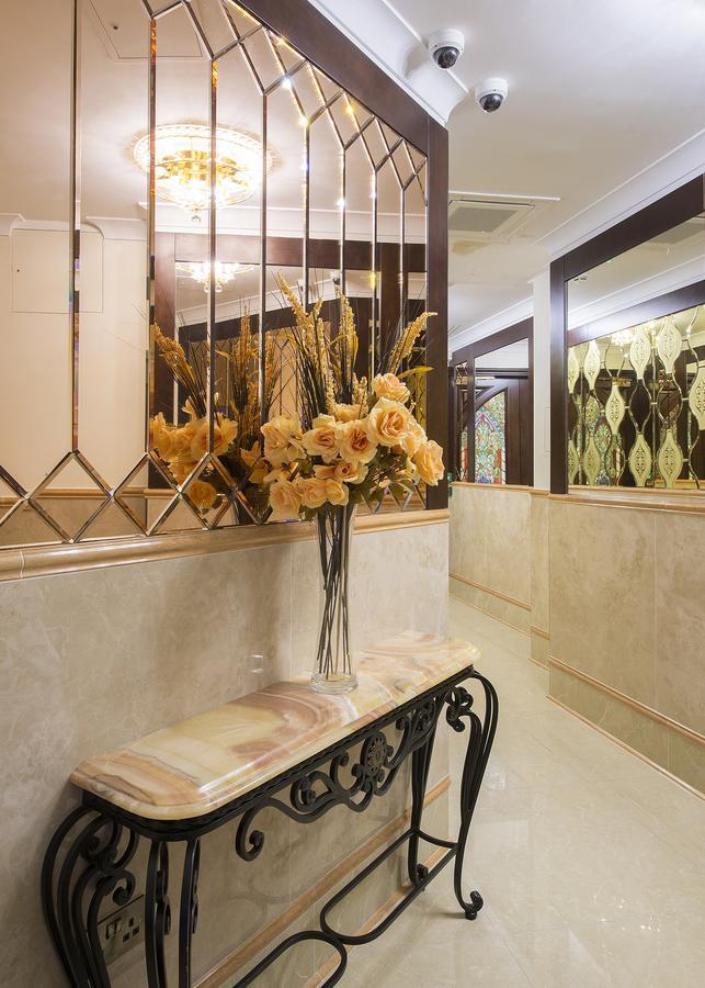 The George Street Hotel Oxford Exteriör bild The lobby of the hotel
