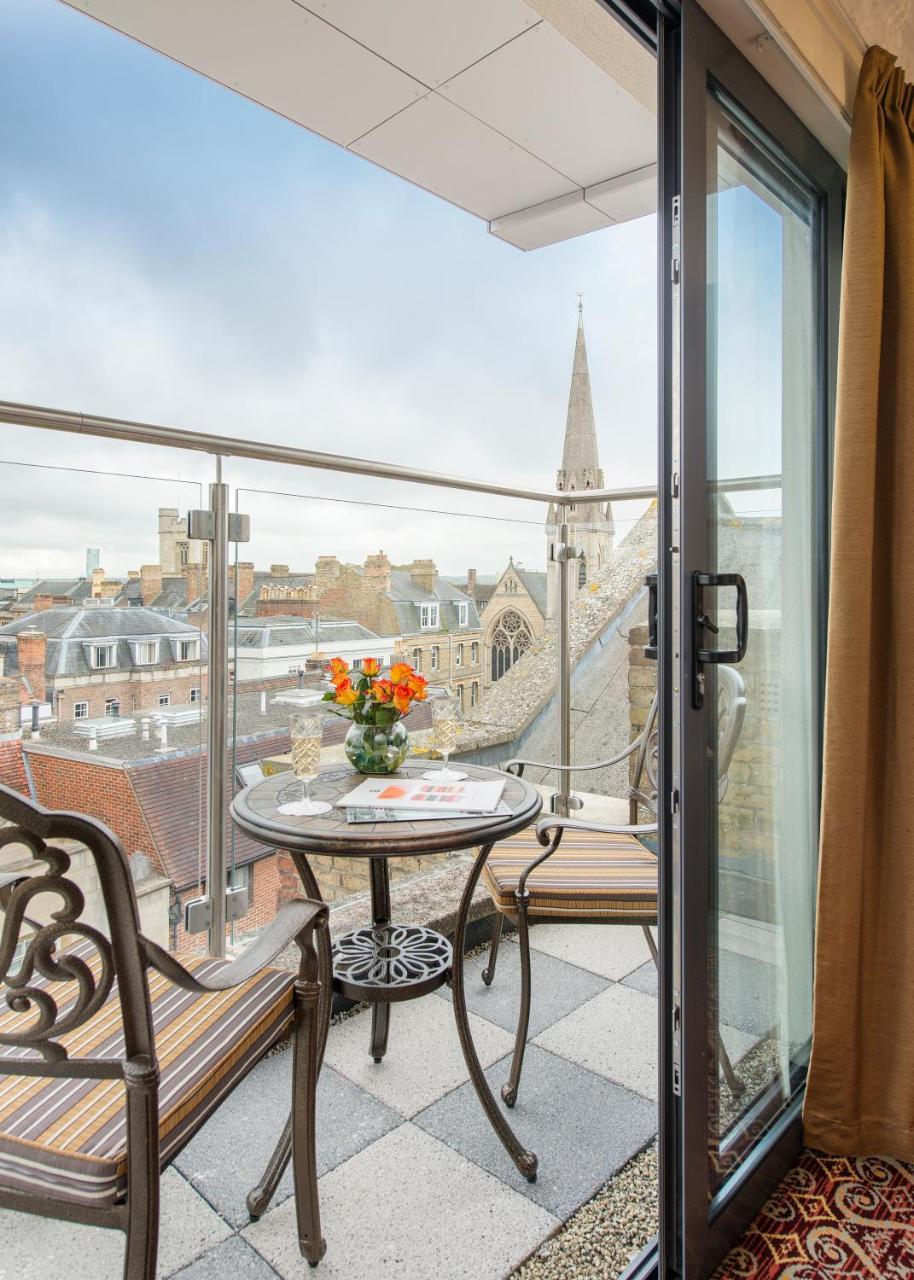 The George Street Hotel Oxford Exteriör bild A balcony at the hotel
